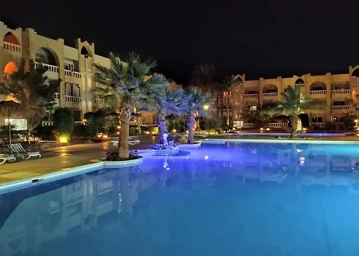 One- Bedroom S3 In Vip Zone Sunny Lakes Daire