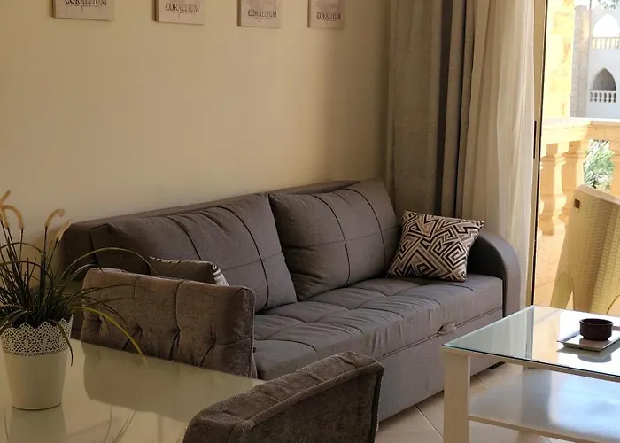 One- Bedroom S3 In Vip Zone Sunny Lakes