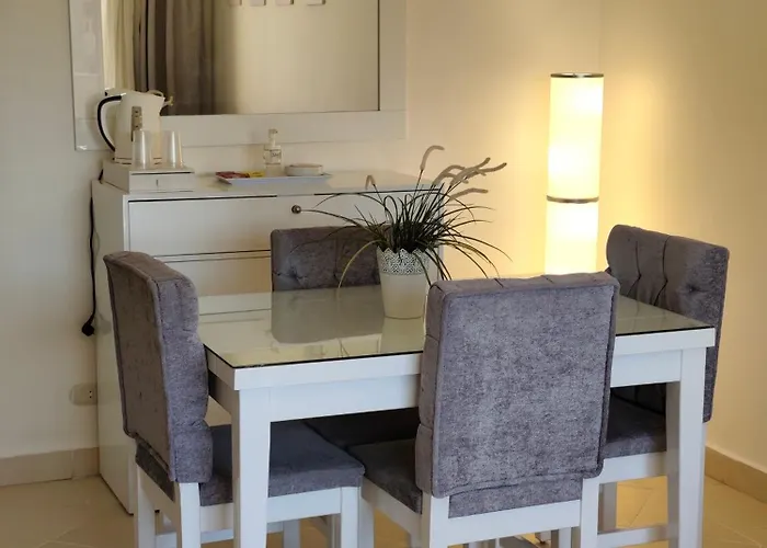 Apartment One- Bedroom S3 In Vip Zone Sunny Lakes *
