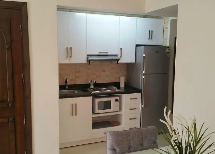 One- Bedroom S3 In Vip Zone Sunny Lakes Daire